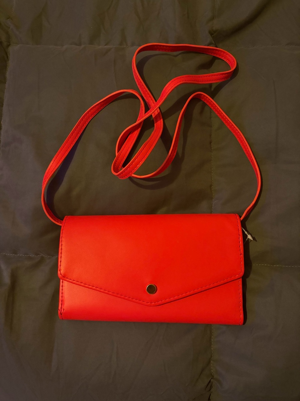Red Crossbody Wallet Purse - Sleek Women's Shoulder Bag